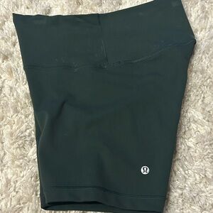 Lululemon Wunder Train High-Rise Short 6" in Legacy Green EUC